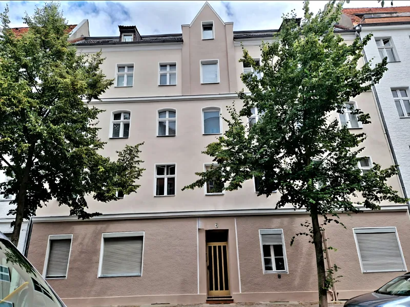 Gepflegte 3-Zimmer-EG-Wohnung mit EBK in Spandau, Berlin — photo 1